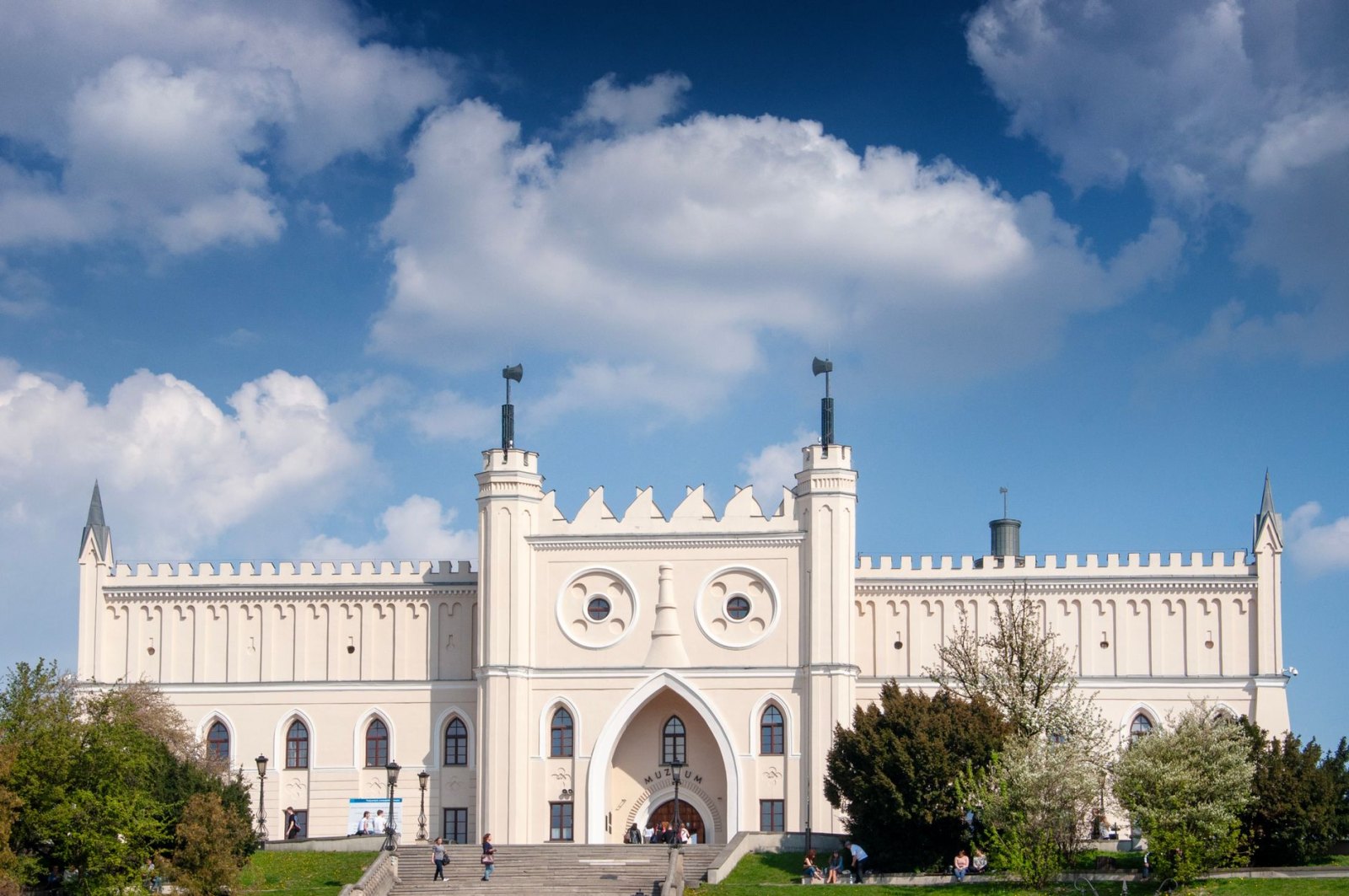 Входная дверь «Бастион» с терморазрывом — Графит матовый, размер 960×2050, фото товара на светлом фоне